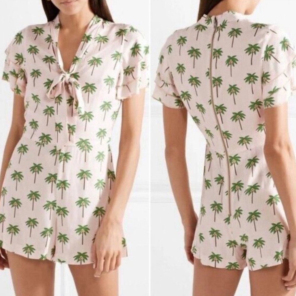 Alice + Olivia Pink Palm Tree Print Short Sleeve Romper
